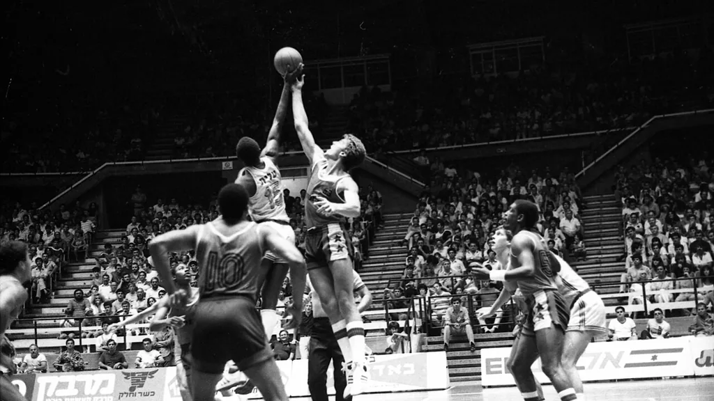 Nigeria W 55-90 Belgium W: Belgian Cats Dominate in World Cup Preparation Rout